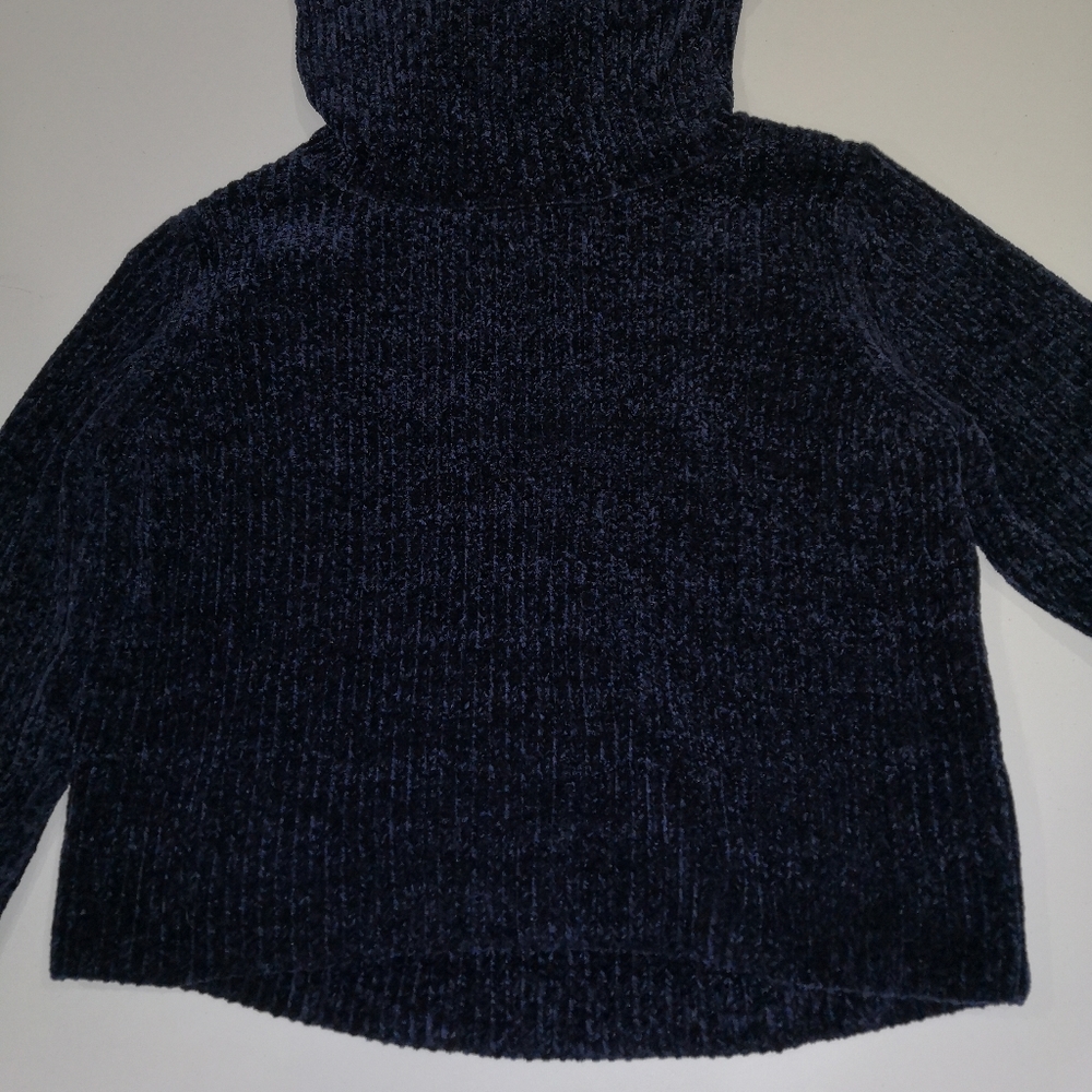Chenille Dark Blue Cropped Turtleneck